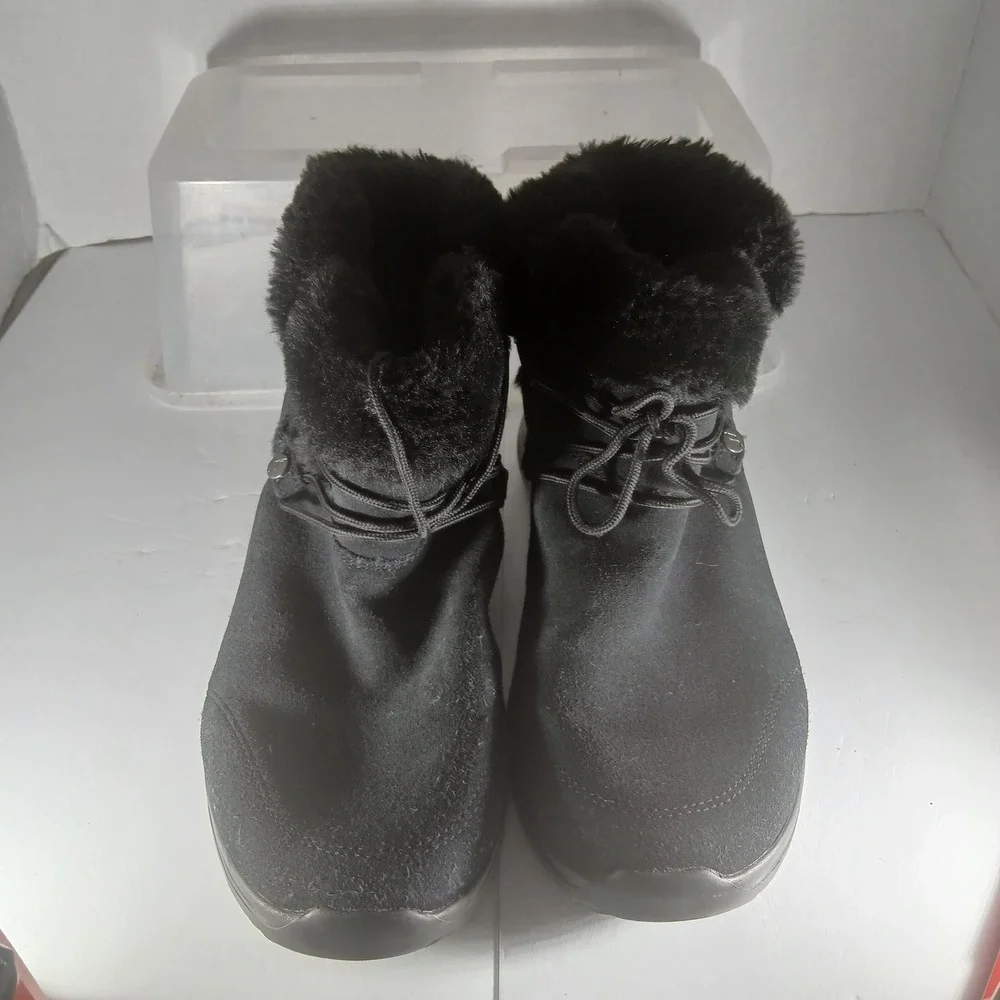 Skechers‎ On-the-GO Joy Boots 9 Black Faux Fur Suede Winter Cozy Gorpcore 144271